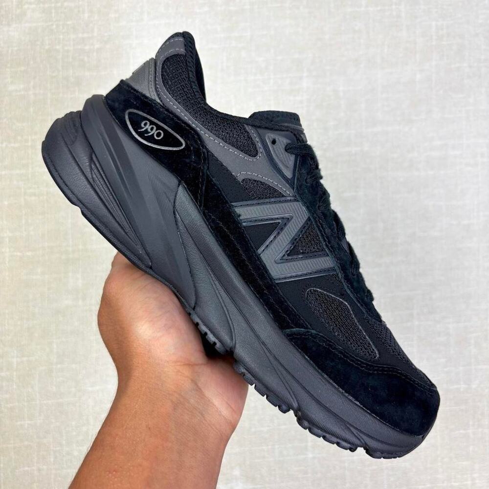 🎬 2024 New Balance 990v6 “Triple Black” 5.5W